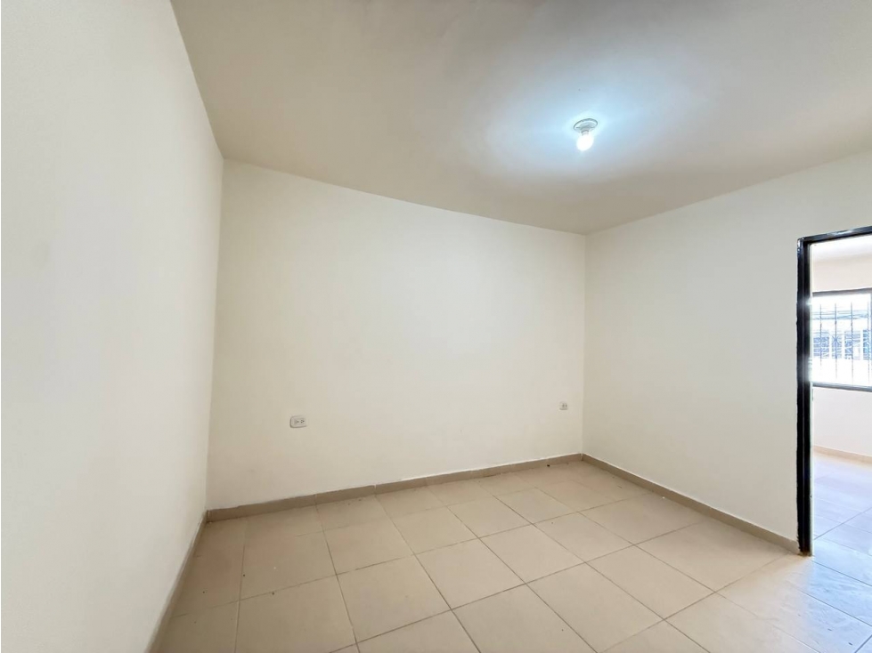 SE ARRIENDA APARTAMENTO 2 PISO EN EL BARRIO - EL JARDÍN — foto 3