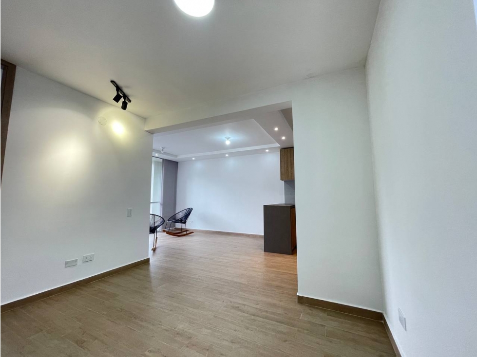 SE ALQUILA HERMOSO APARTAMENTO EN YUMBO/ CIUDAD GUABINAS EN CR LORICA — foto 4
