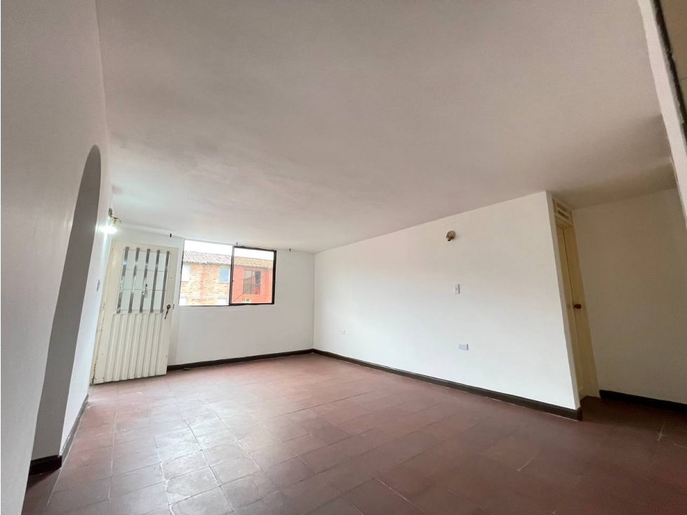 SE VENDE APARTAMENTO AL NORTE DE CALI EN BARRIO ALCAZARES — foto 2