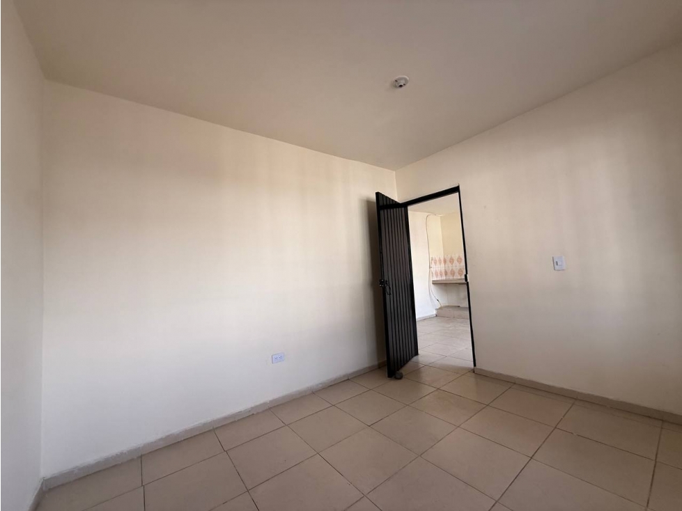 SE ARRIENDA APARTAMENTO 2 PISO EN EL BARRIO - EL JARDÍN — foto 5