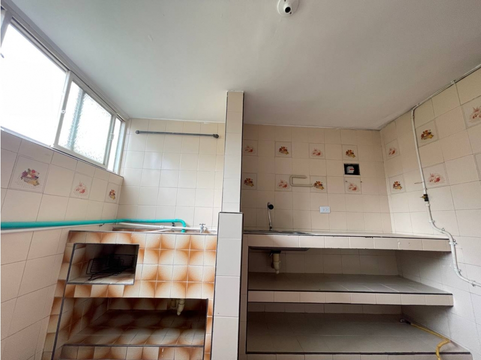 SE VENDE APARTAMENTO AL NORTE DE CALI EN BARRIO ALCAZARES — foto 3