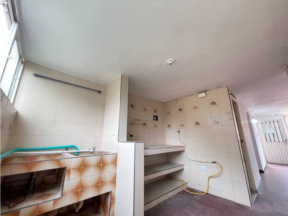 SE VENDE APARTAMENTO AL NORTE DE CALI EN BARRIO ALCAZARES — foto 4