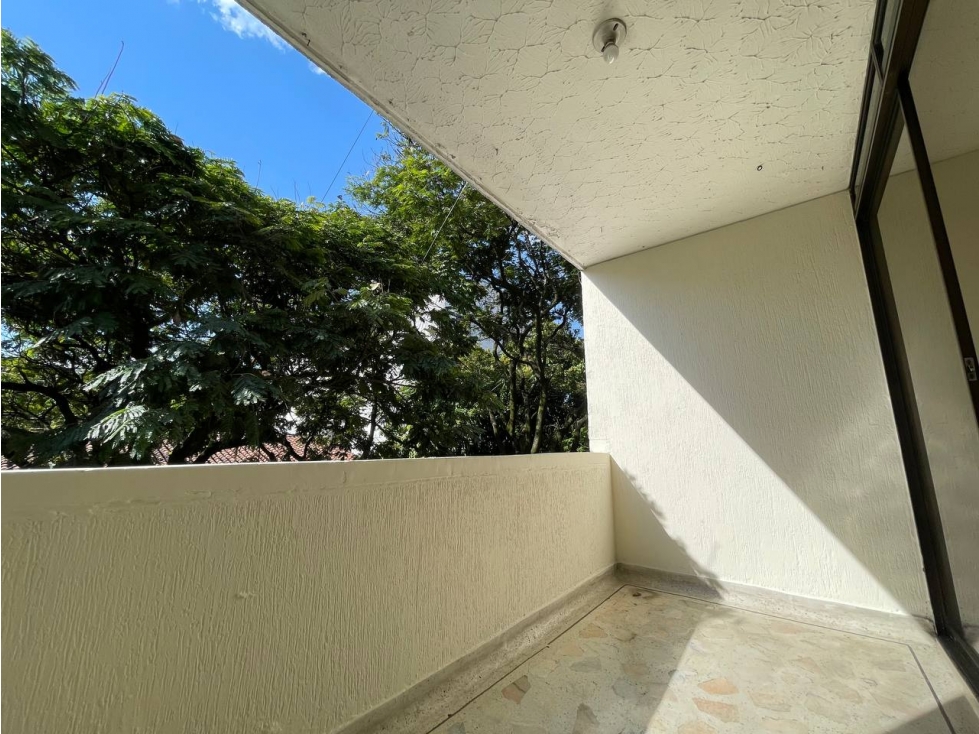 SE VENDE APARTAMENTO EDIFICIO IBIZA AL SUR DE CALI BARRIO EL LIMONAR — foto 4