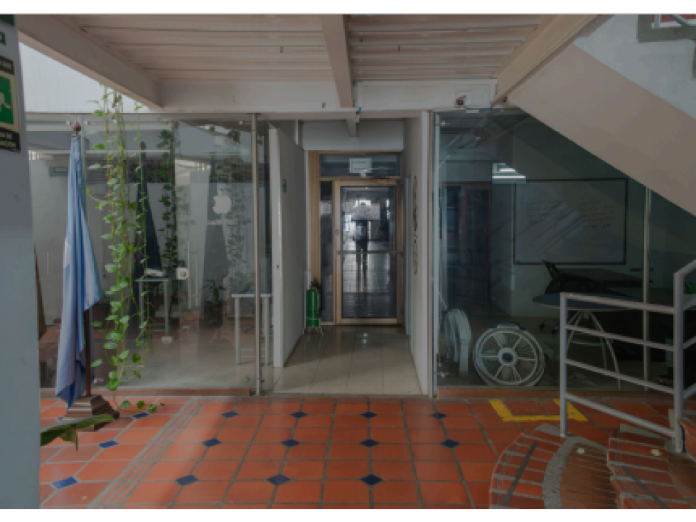 SE VENDE GRAN EDIFICIO EN BARRIO TEQUENDAMA AL SUR DE CALI — foto 2