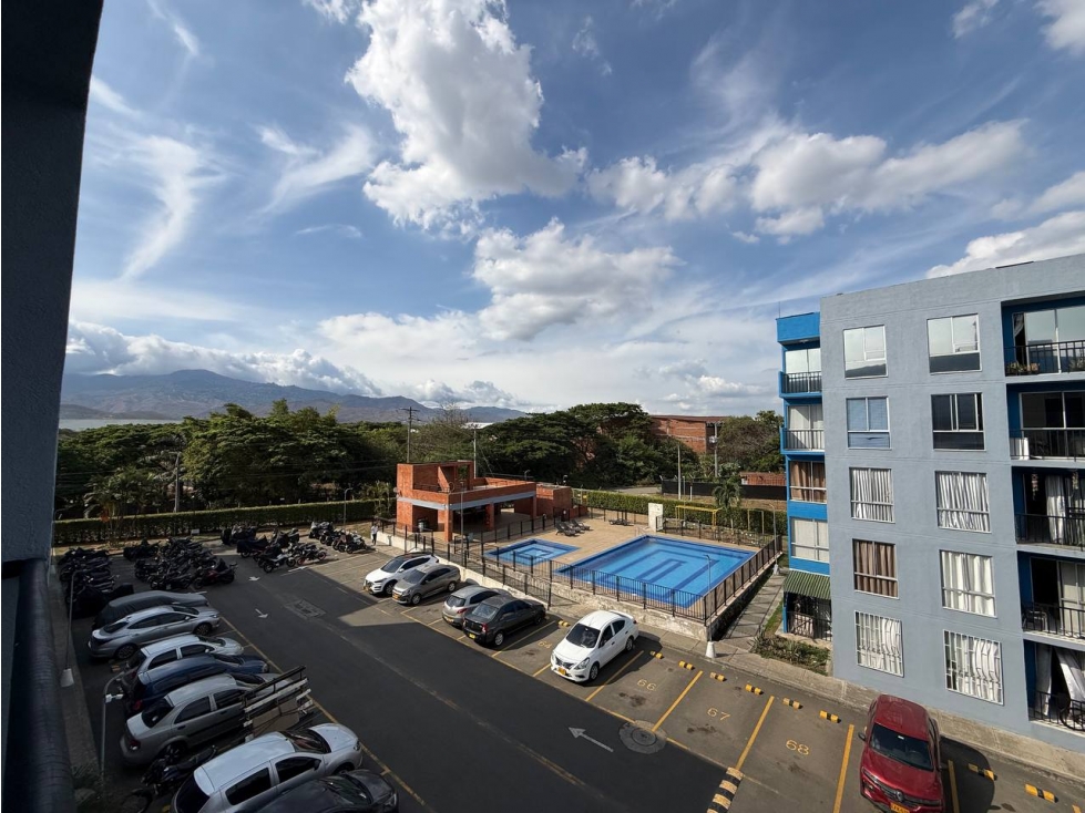SE VENDE APARTAMENTO EN CONJUNTO RESIDENCIAL SAUCES - AL NORTE DE CALI