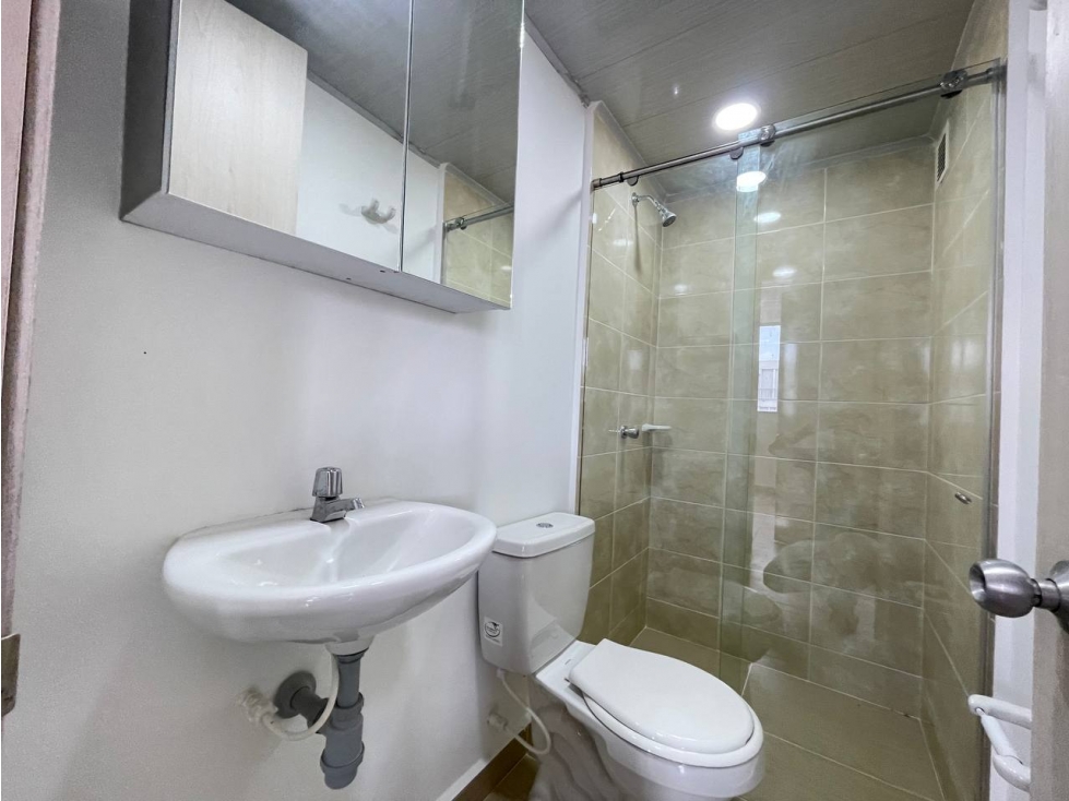 SE ARRIENDA APARTAMENTO PARA ESTRENAR C.R PALOMINO CIUDAD GUABINAS — foto 6
