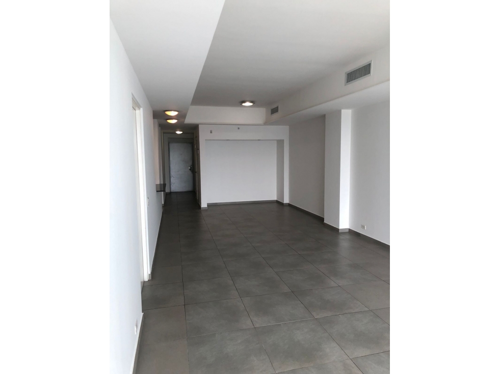 Ph Yacht club Avenida Balboa Alquiler Linea blanca modelo C — foto 3
