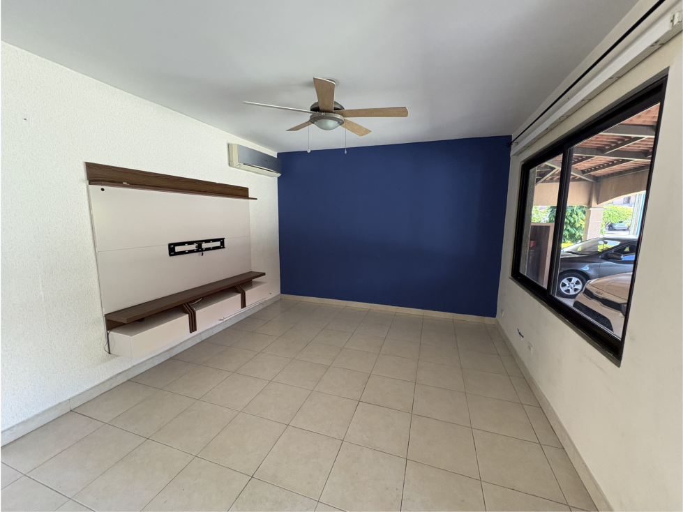 CASA EN VENTA PH VERSALLES 1 - REMATE BANCARIO - $240,000USD — foto 2