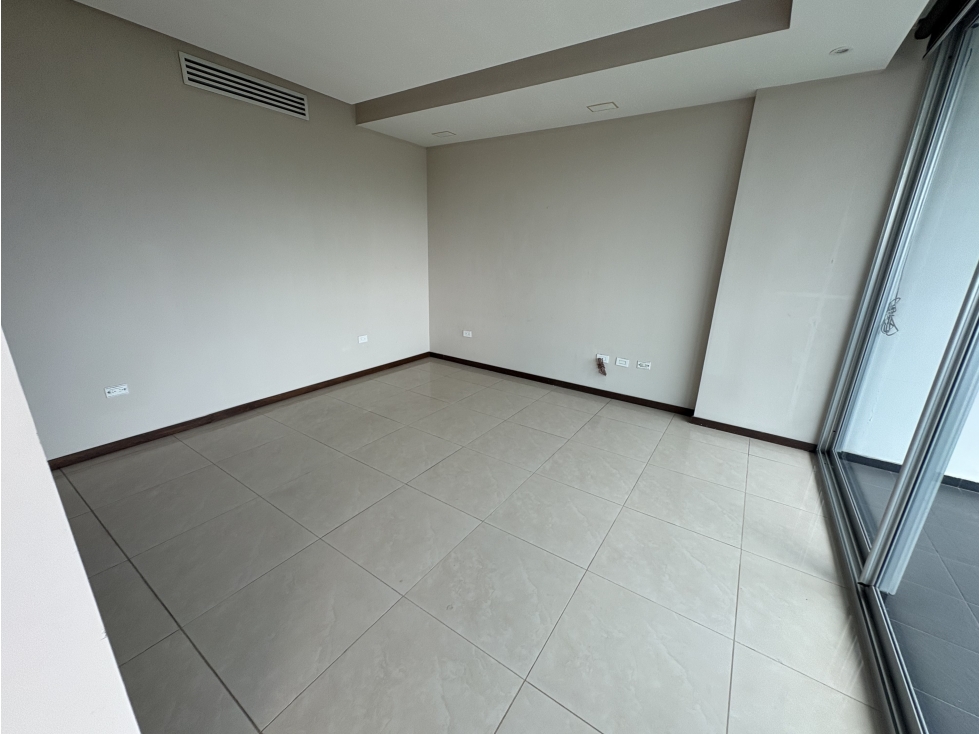 REMATE BANCARIO PH BAYSIDE COSTA DEL ESTE $485,000USD — foto 3