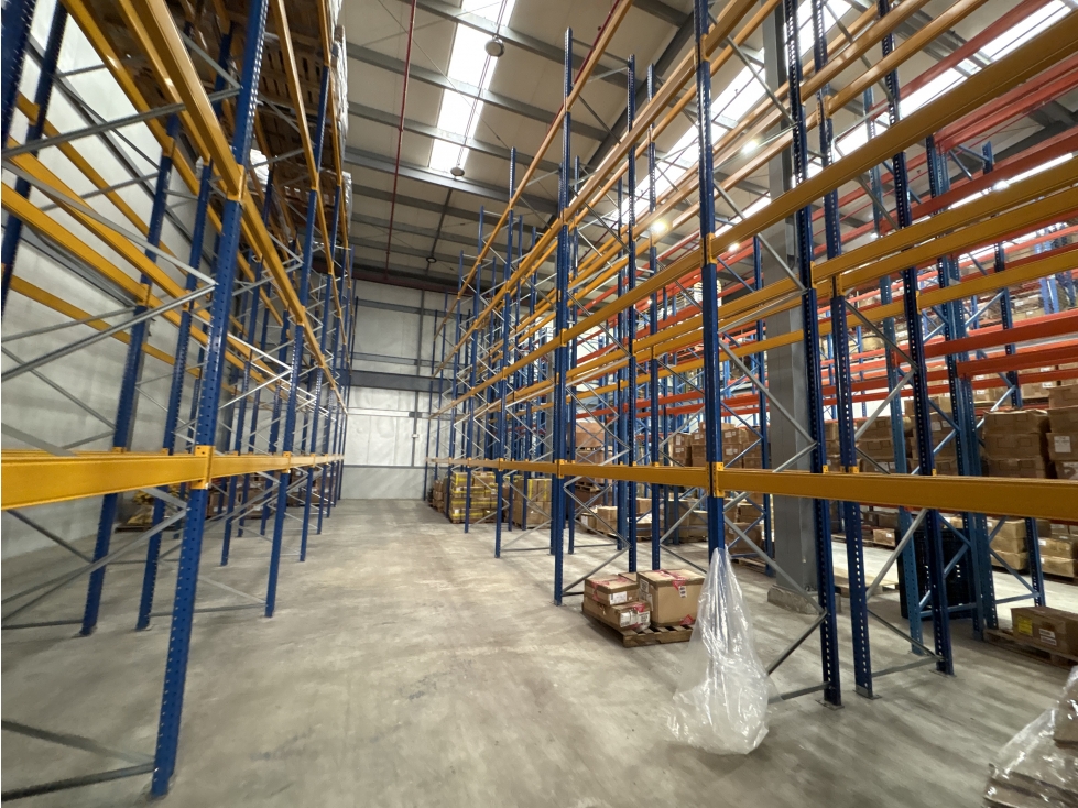 Alquiler o venta de Ofibodega Parque Industrial ZONA UNO