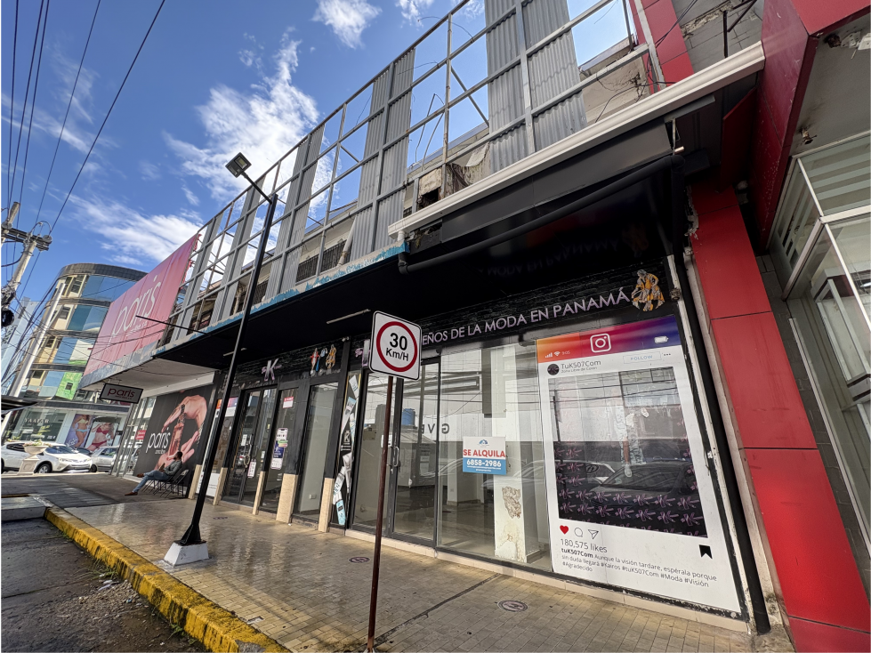 Local en zona libre de colon calle 15 en alquiler - 1