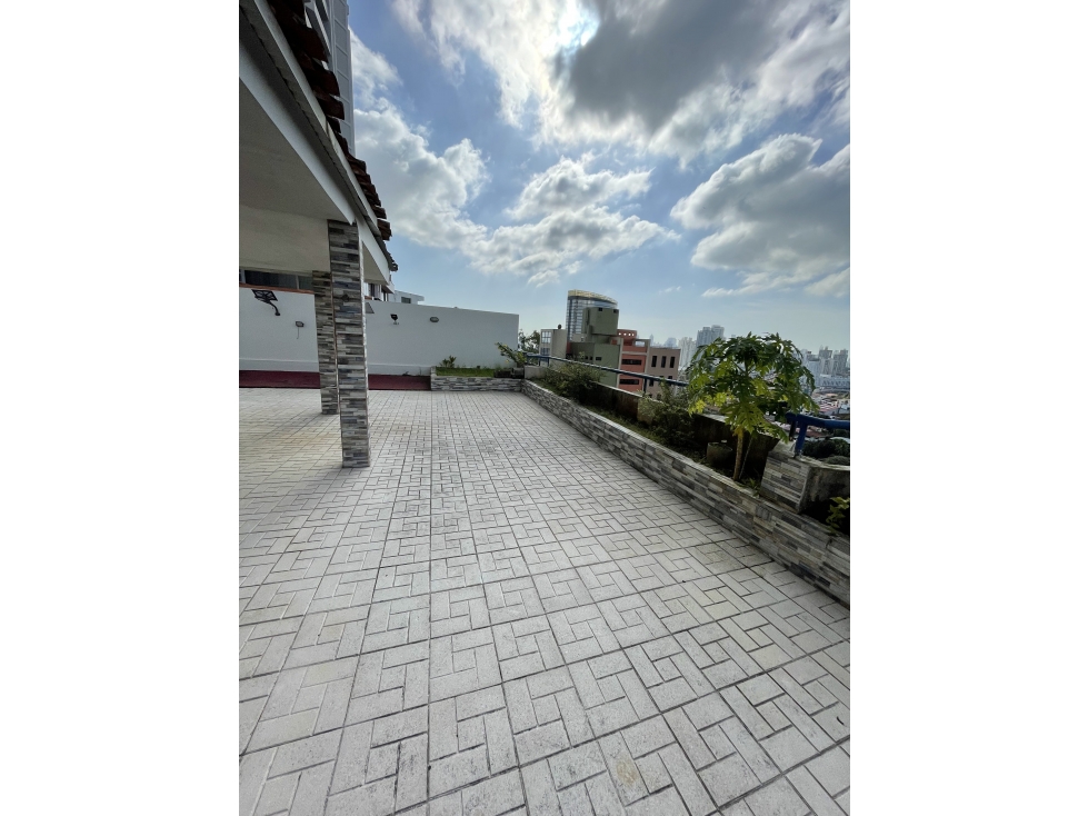 PH Pacific Hills | Apartamento Remodelado con Gran Terraza — foto 2