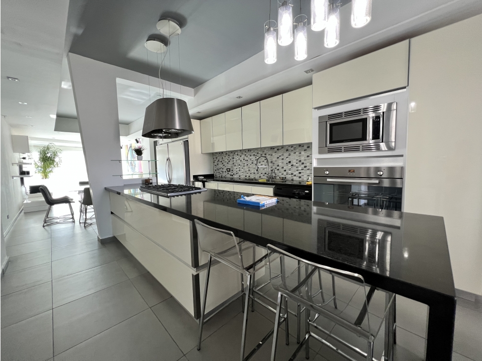 APARTAMENTO AMOBLADO PH YACHT CLUB AVENIDA BALBOA — foto 5