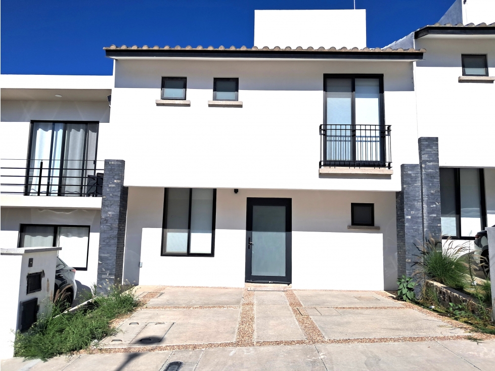 CASA EN VENTA CON ROOF TOP EN ZIBATA EL MARQUES QUERETARO GAA