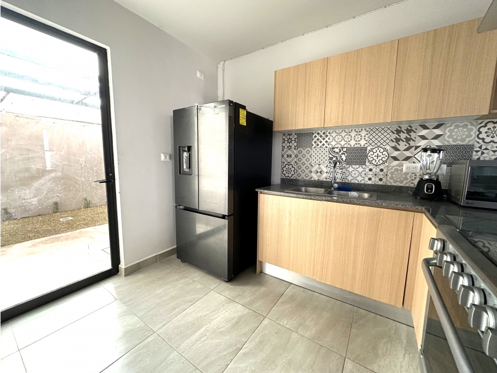 MODERNA CASA EN RENTA (AMUEBLADA) EN ZAKIA EL MARQUES QUERETARO GAA2 — foto 2