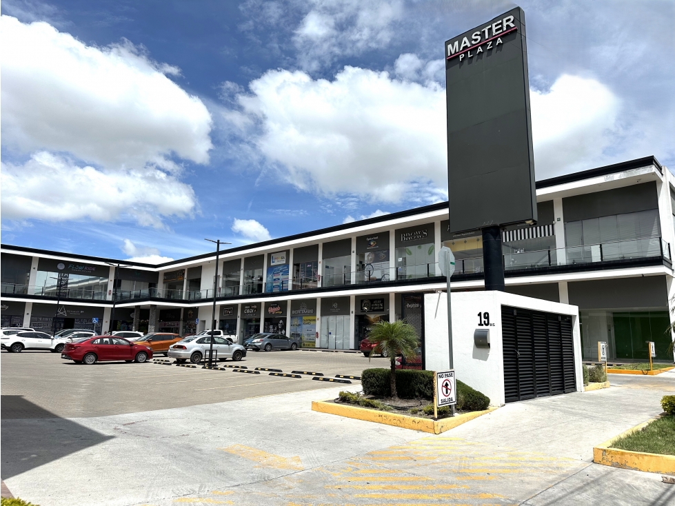 LOCAL EN VENTA EN MASTER PLAZA PEÑUELAS QUERETARO GIH - 2