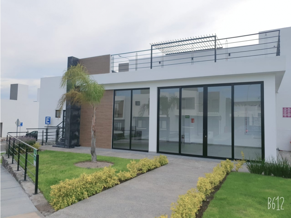 AMPLIA CASA EN RENTA EN ZAKIA EL MARQUES QUERETARO GIH