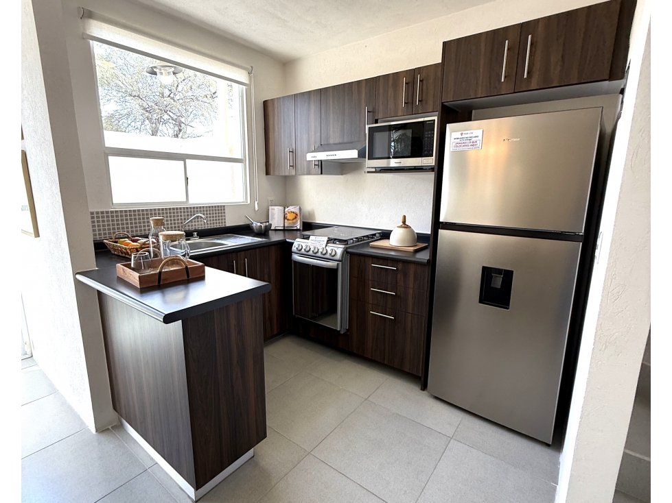 CASA EN VENTA CON FAMILY ROOM POR 5 DE FEBRERO QUERETARO GIH — foto 4