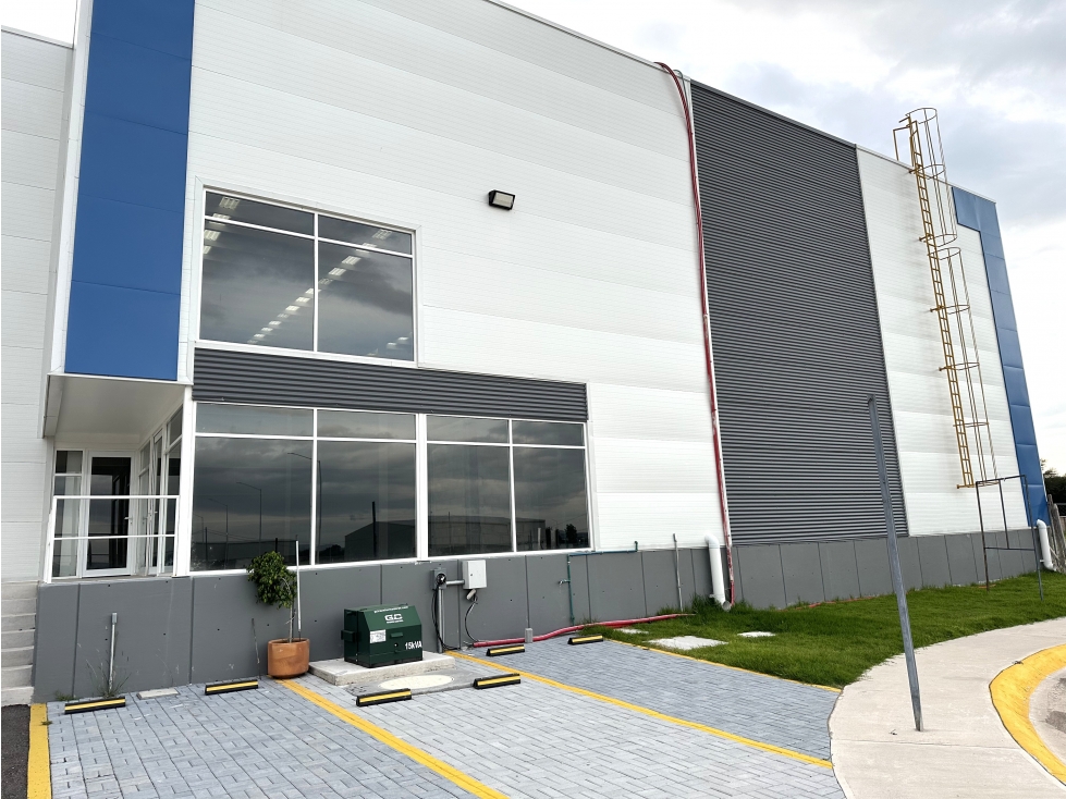 NAVE INDUSTRIAL 1 EN RENTA CERCA DEL AEROPUERTO COLON QUERETARO GAA - 1