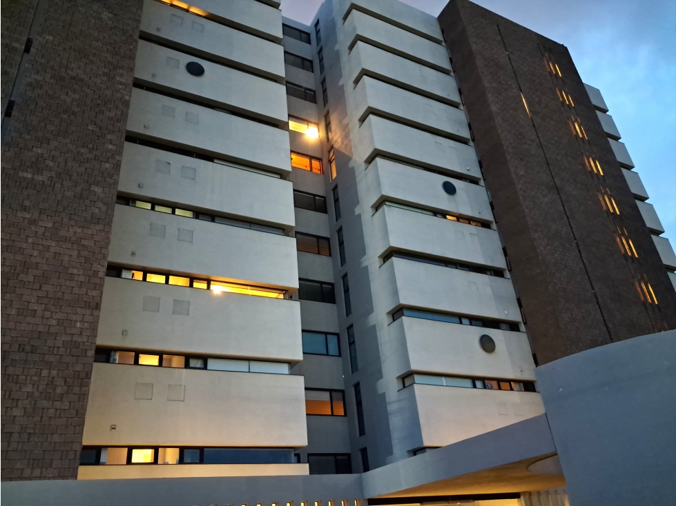 DEPARTAMENTO AMUEBLADO PISO 8 EN RENTA EN MIRA DIAMANTE QUERETARO GIH — foto 2