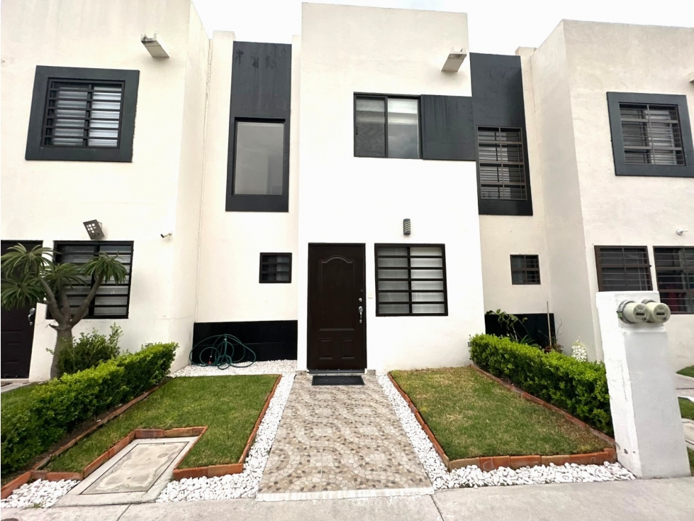 CASA EN VENTA EN RINCONES DEL MARQUES QUERETARO GIH
