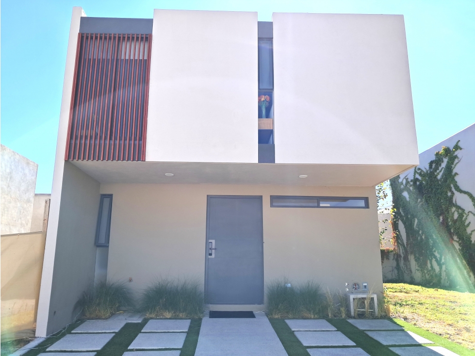 EXCELENTE CASA EN VENTA EN ZAKIA - ZIRE EL MARQUES QUERETARO GKC