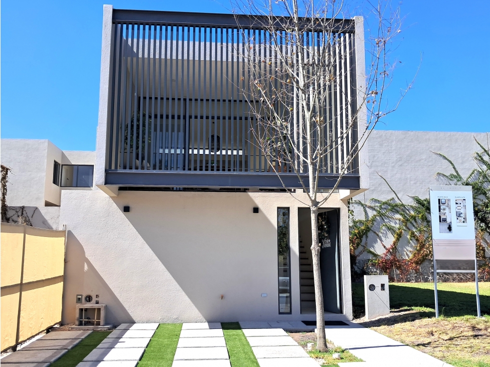 MODERNA CASA EN VENTA EN ZAKIA - ZIRE EL MARQUES QUERETARO GKC