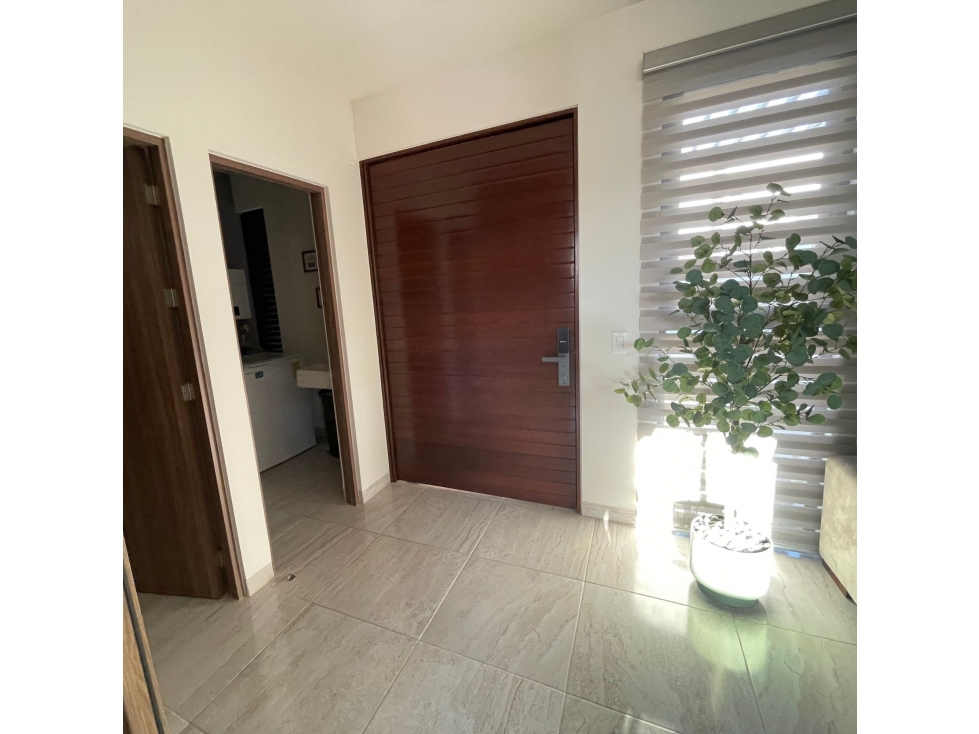CASA MODERNA EN VENTA LOMAS DEL MARQUES, CORAZON DE QUERETARO GAA — foto 3