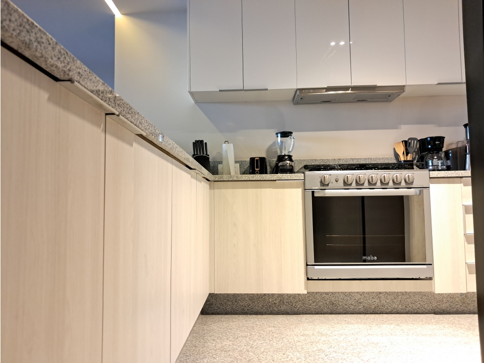 DEPARTAMENTO AMUEBLADO PISO 8 EN RENTA EN MIRA DIAMANTE QUERETARO GIH — foto 5