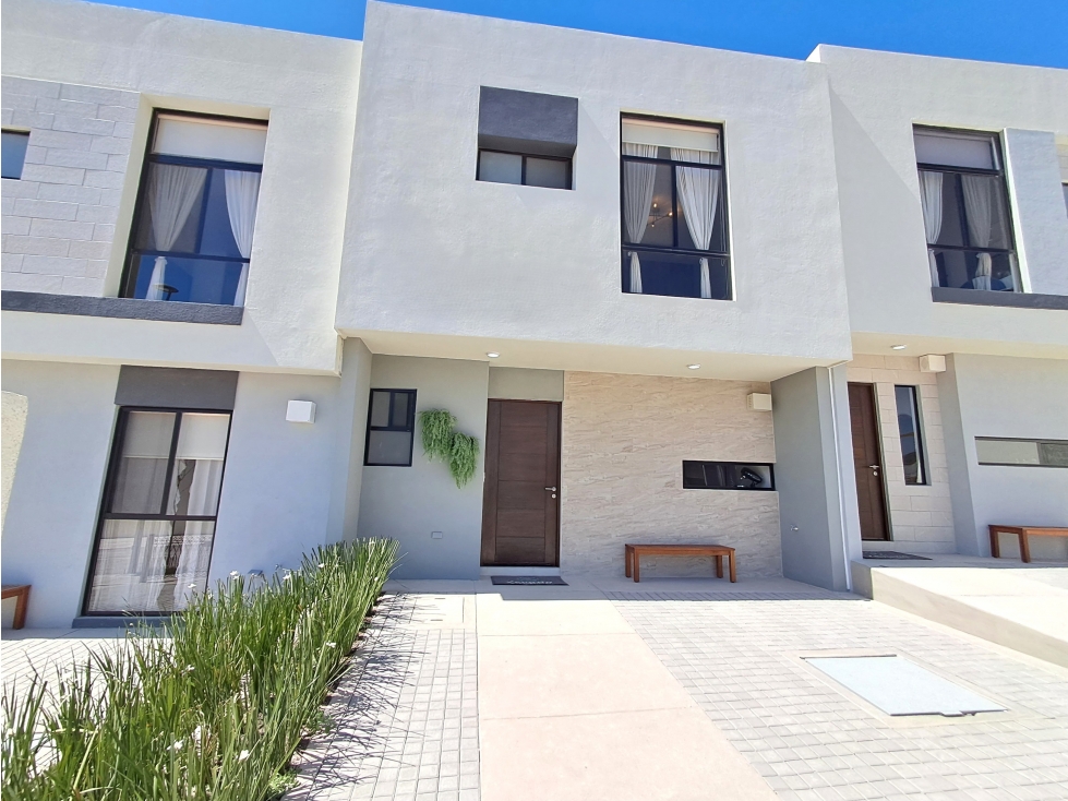 CASA EN VENTA EN ZARU FRENTE ZAKIA EL MARQUES QUERETARO GAA