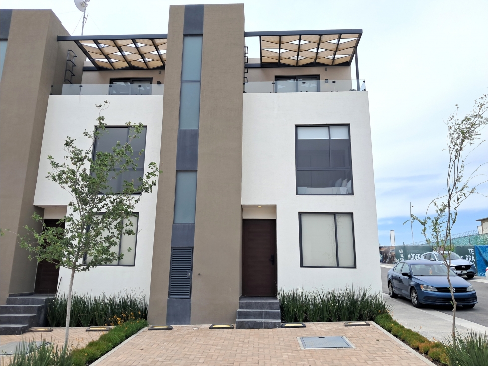 CASA DE 3 NIVELES EN VENTA EN ZAKIA - ZIRE EL MARQUES QUERETARO GKC