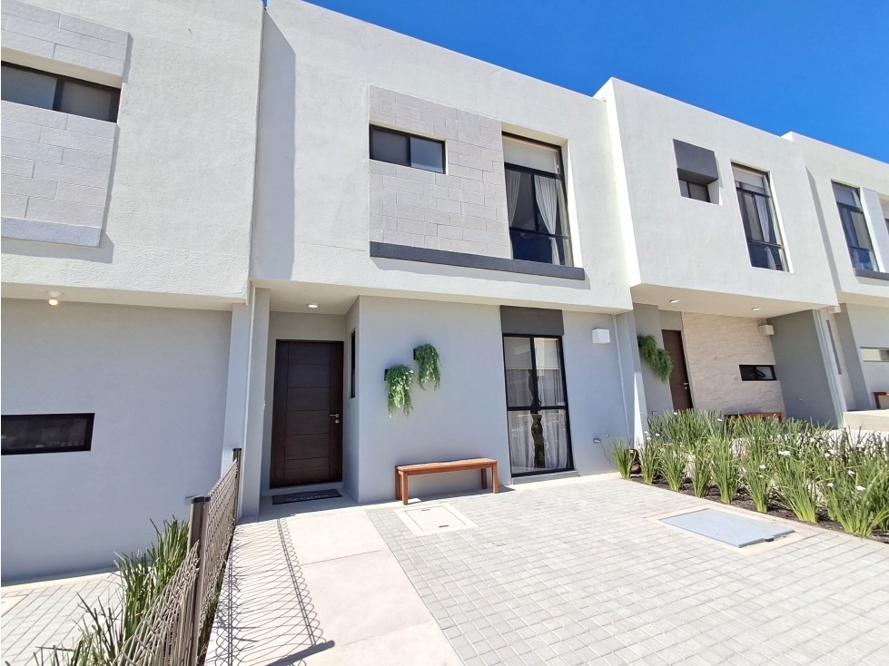 CASA EN VENTA EN ZARU FRENTE ZAKIA EL MARQUES QUERETARO GAA