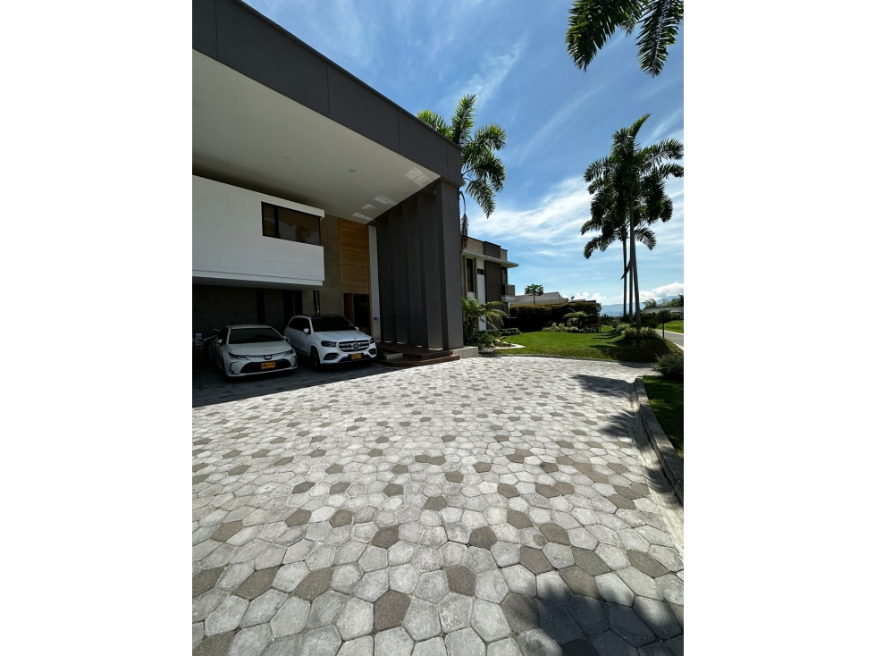 En Renta o Venta Exclusiva Casa Campestre, ubicada en Cerritos