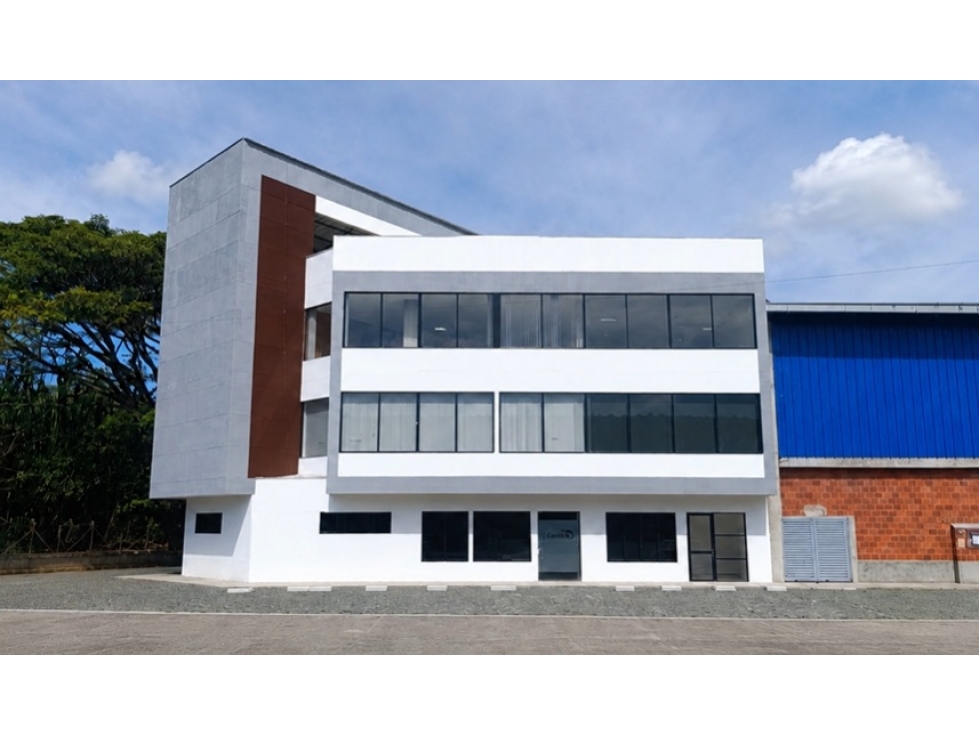 SE VENDE OFICINA/ BODEGA COMPLETA