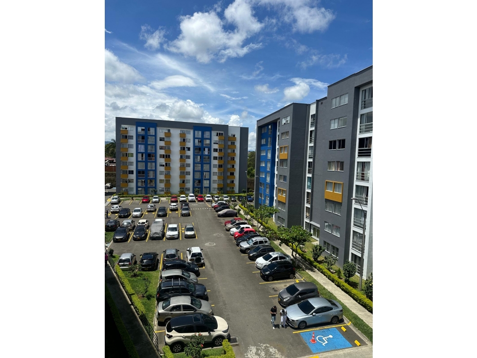 EN RENTA HERMOSO APARTAMENTO AMOBLADO SECTOR ALTAVISTA PEREIRA