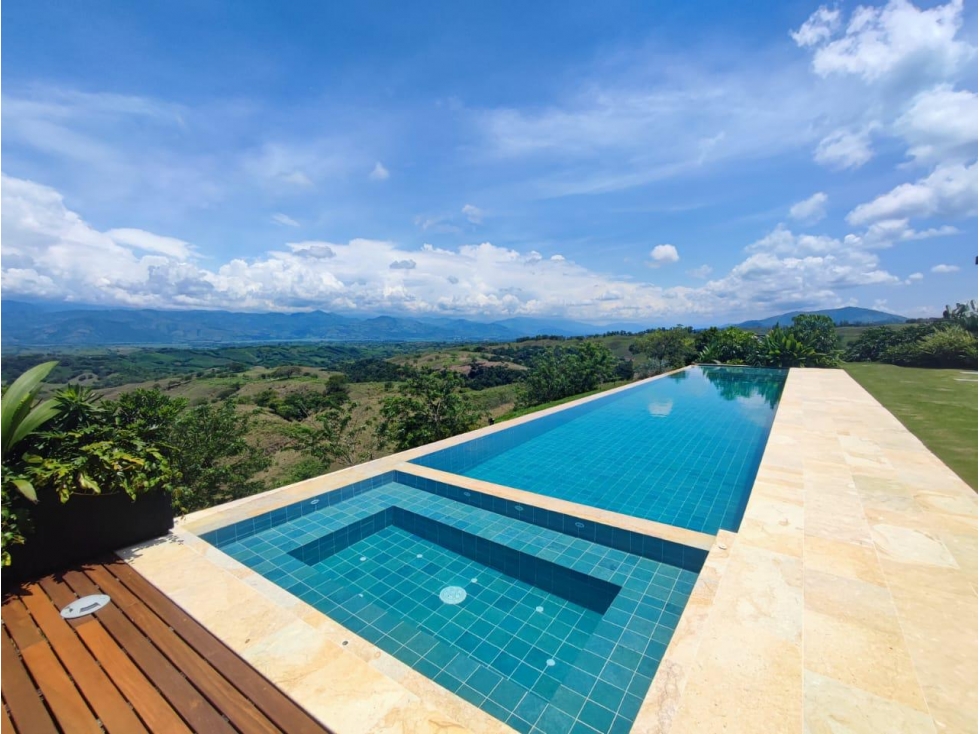 ESPECTACULAR CASA CAMPESTRE EN VENTA LA CARMELITA A PUERTA CERRADA