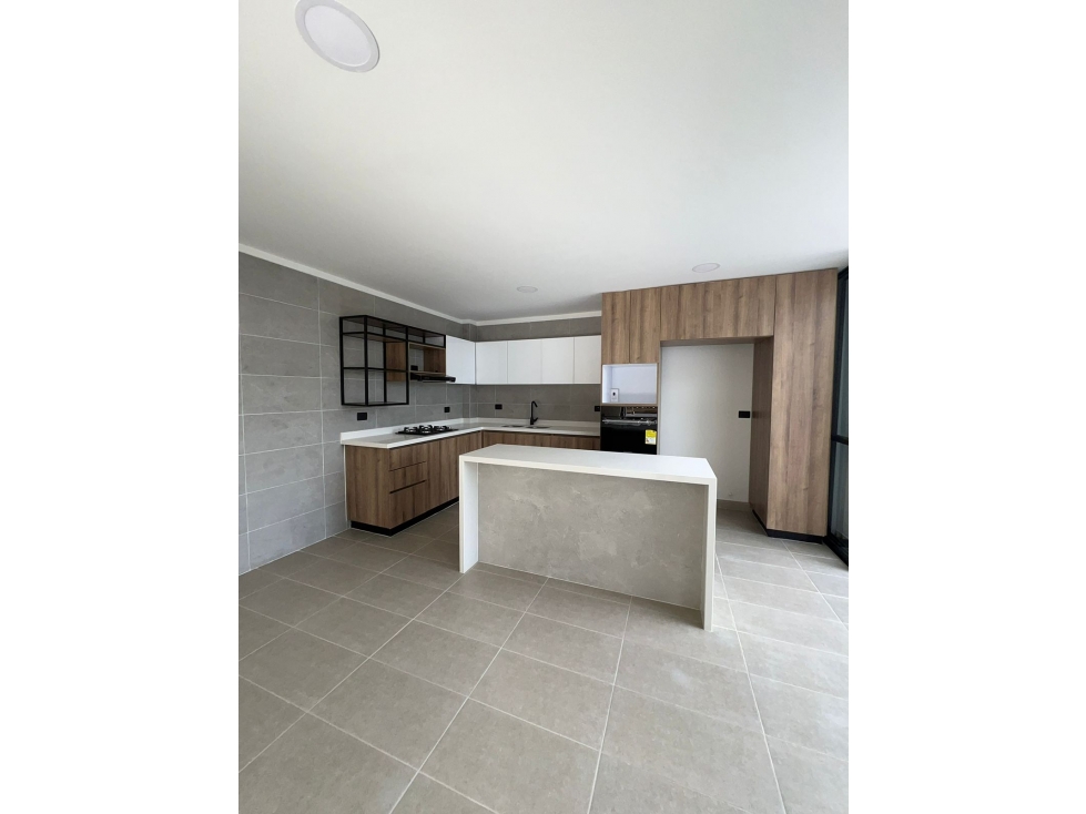 SE RENTA ESPECTACULAR CASA PARA ESTRENAR EN CERRITOS - 3