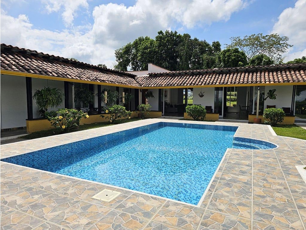 SE VENDE FINCA VIA MORELIA — foto 5