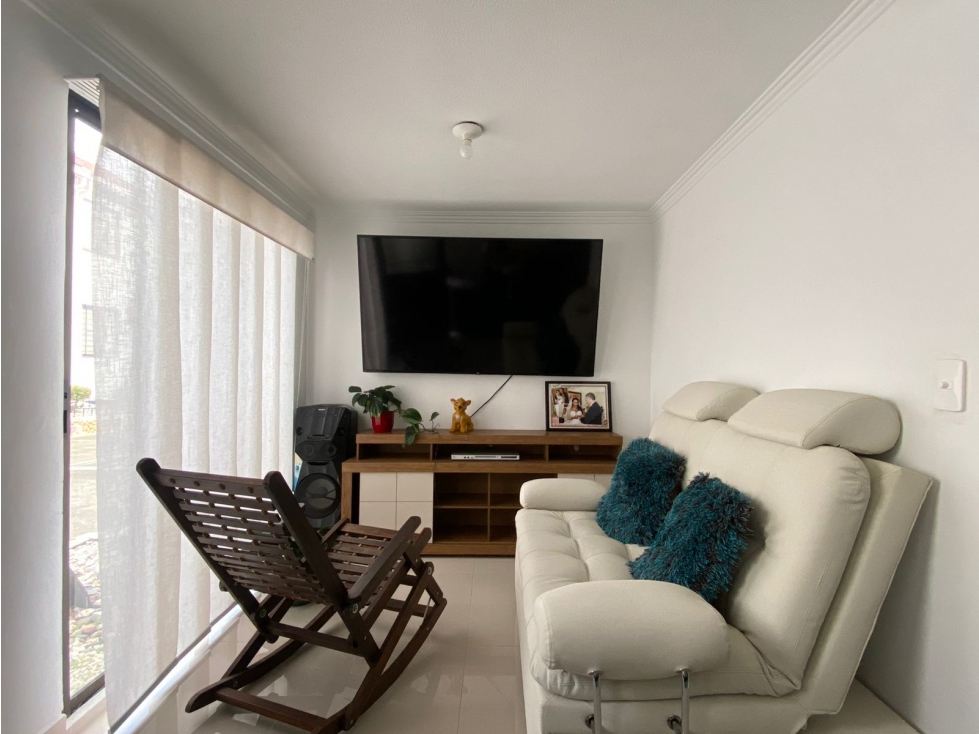 EN VENTA CASA EN CONJUNTO CERRADO DE AV SUR — foto 2