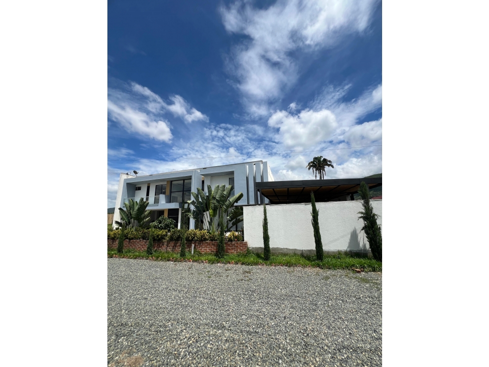 SE VENDE CASA CAMPESTRE EN LA UNION VALLE - 2