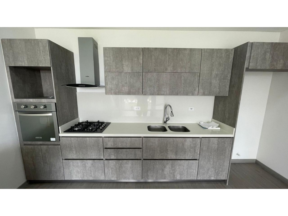 ESPECTACULAR APARTAMENTO CON ACABADOS DE LUJO — foto 3