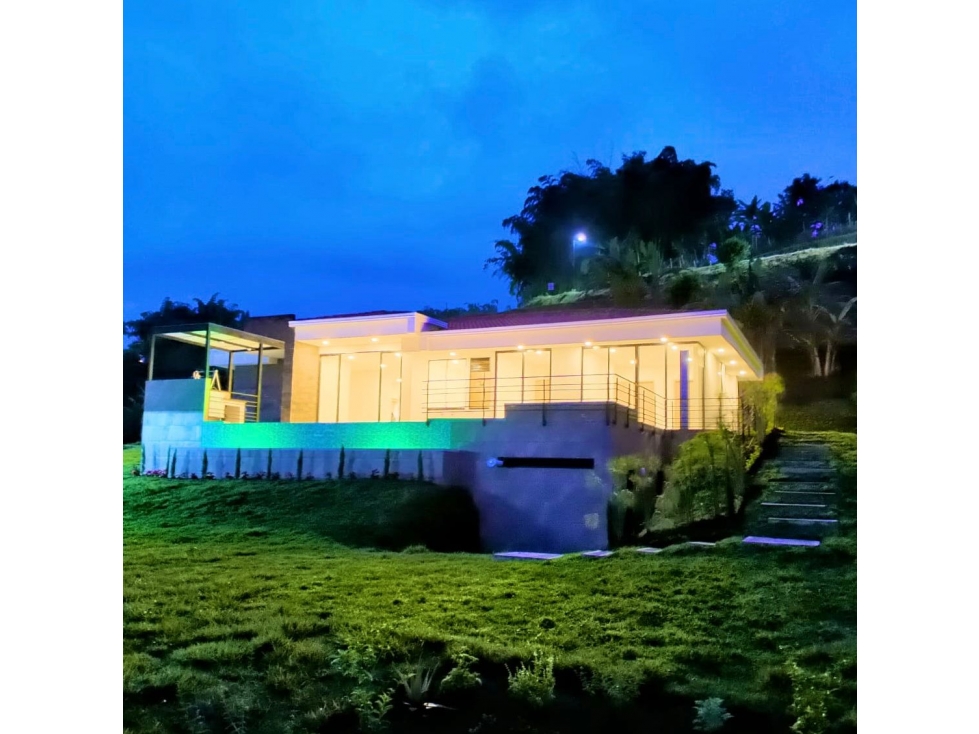 EL HOGAR PERFECTO PARA DISFRUTAR EN FAMILIA: VIA ARMENIA