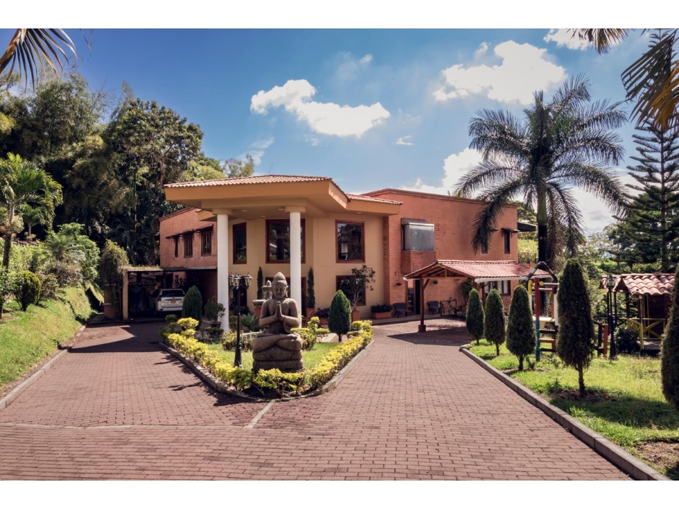 MANSION EN CERRITOS EN VENTA — foto 3
