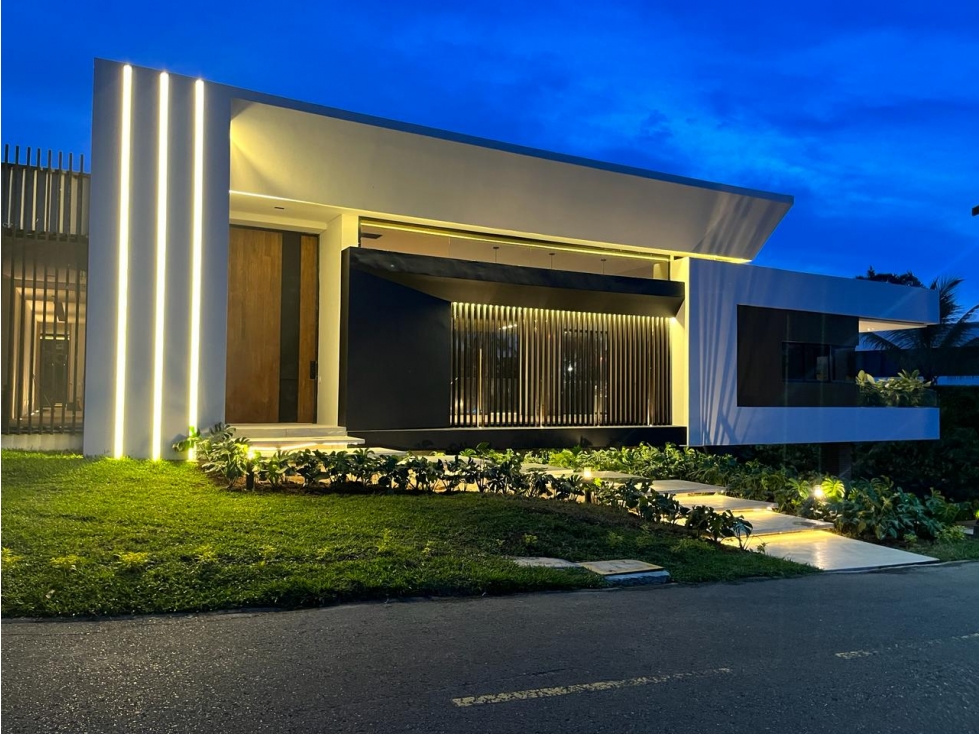 MANSION EN CERRITOS — foto 2