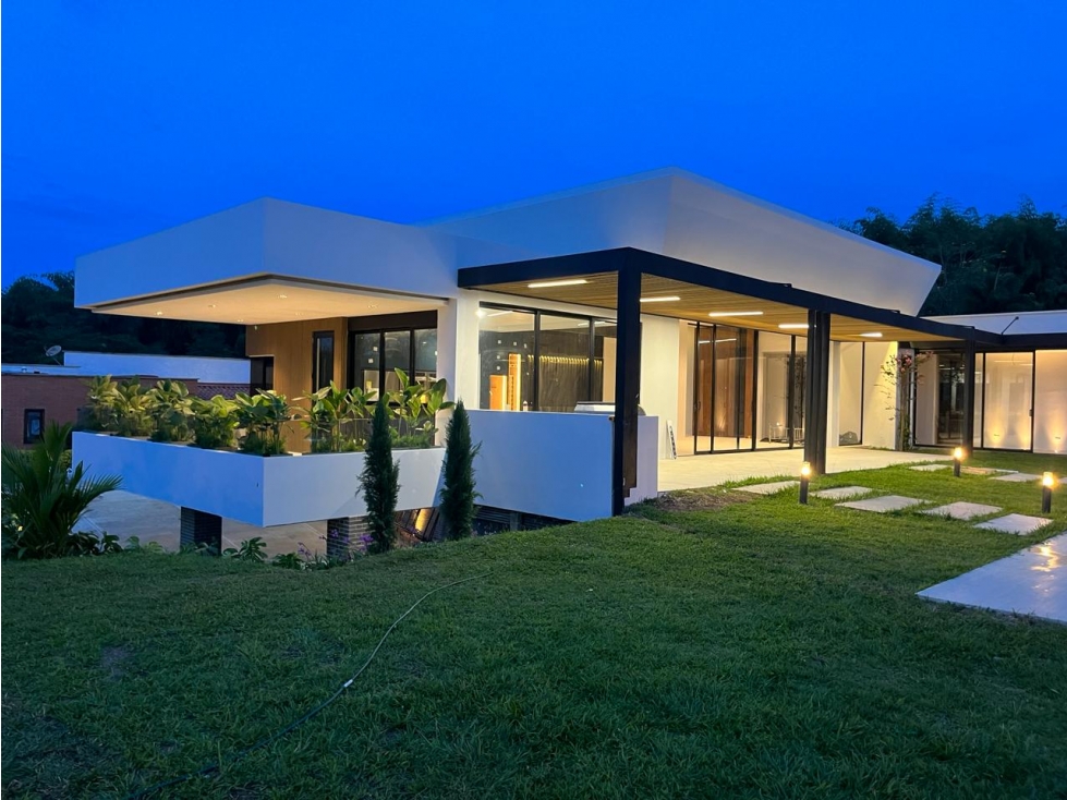 MANSION EN CERRITOS — foto 5