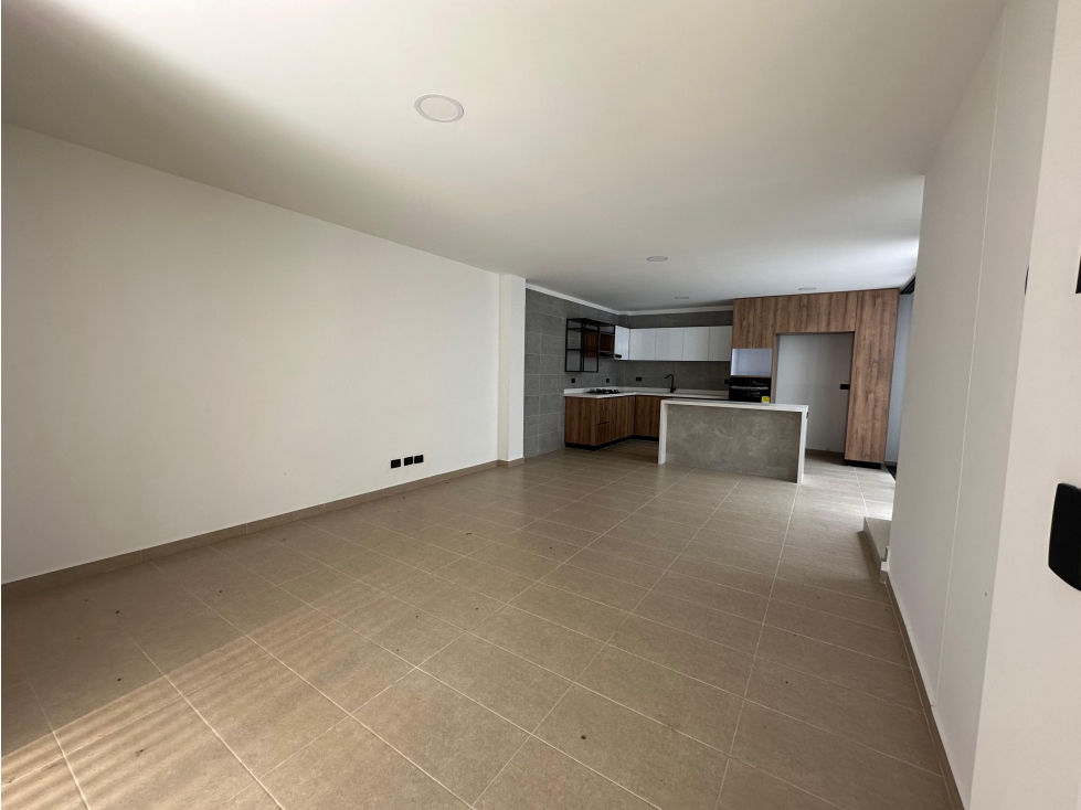 SE RENTA ESPECTACULAR CASA PARA ESTRENAR EN CERRITOS - 4