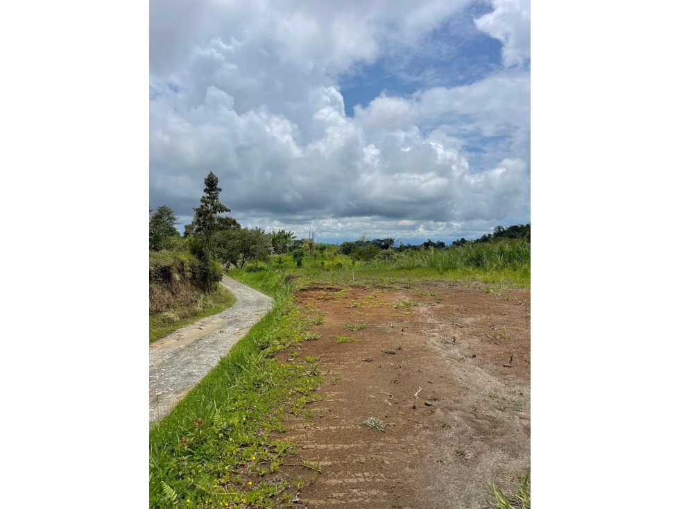 SE VENDE LOTE EN LA VEREDA EL CONGAL A PRECIO DE OPORTUNIDAD - 1
