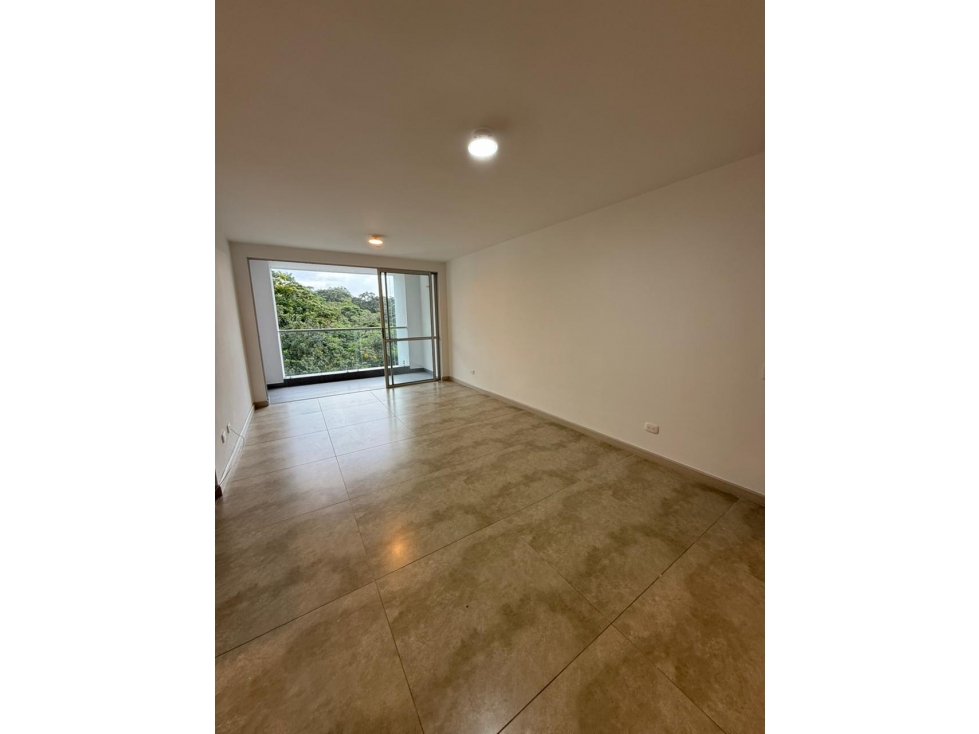 SE VENDE APARTAMENTO EN EL EXCLUSIVO SECTOR DE PINARES