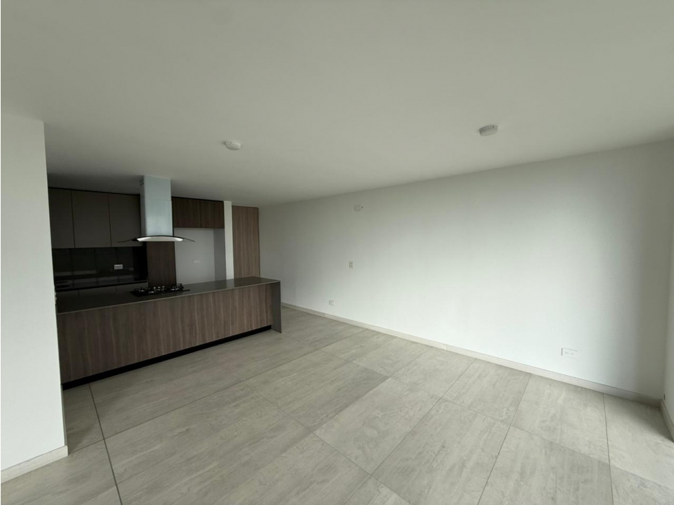 SE RENTA APARTAMENTO EN CERRITOS PEREIRA DE 127 MTS2