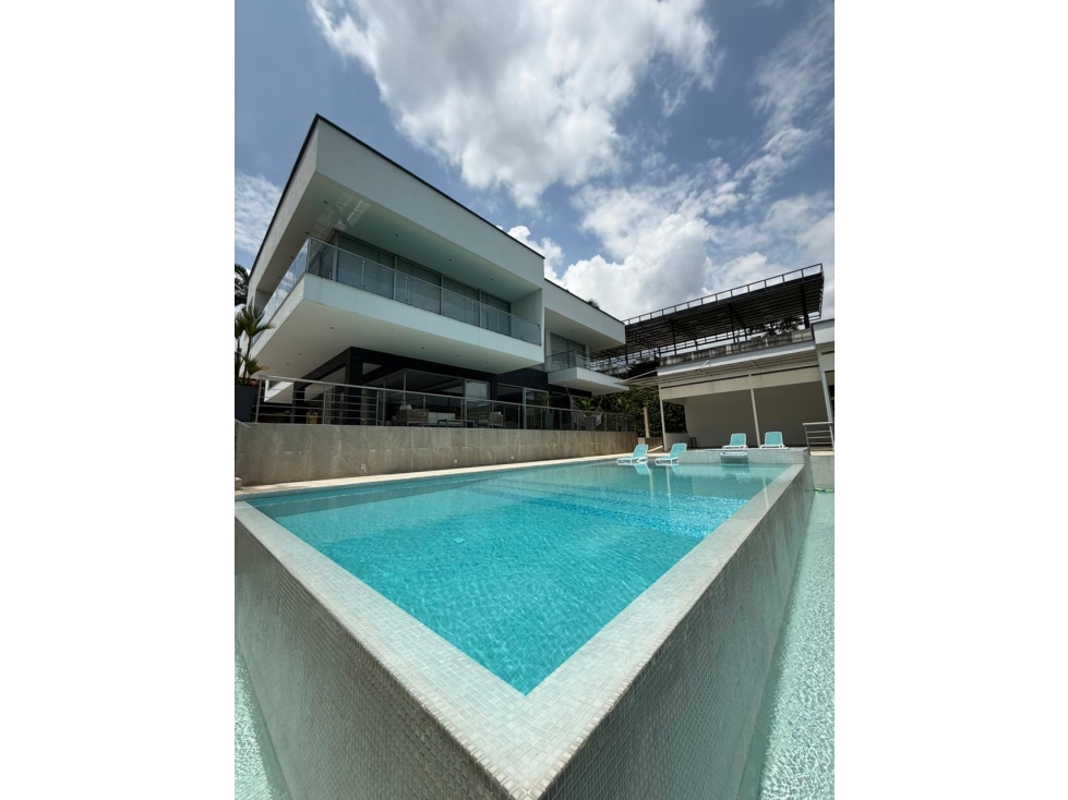 SE VENDE CASA CAMPESTRE EN COMBIA — foto 4
